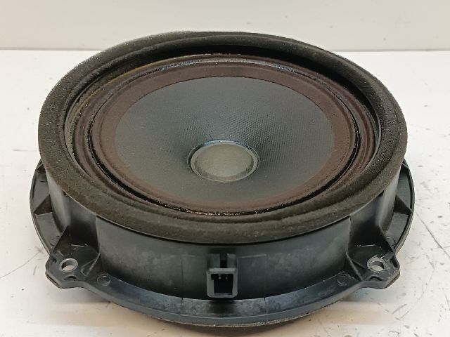 bontott KIA CEED Bal hátsó Hangszóró