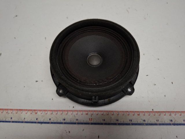 bontott KIA CEED Bal hátsó Hangszóró