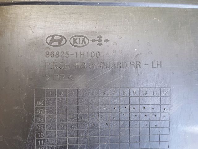 bontott KIA CEED Bal hátsó Hátsó Dobbetét (Kerékjárati, Műanyag)