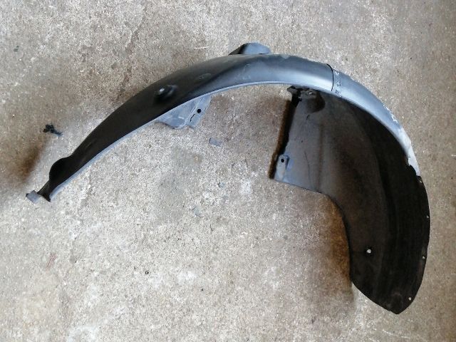 bontott KIA CEED Bal hátsó Hátsó Dobbetét (Kerékjárati, Műanyag)