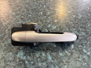 bontott KIA CEED Bal hátsó Külső Kilincs