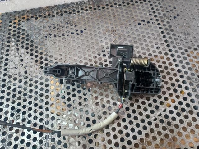 bontott KIA CEED Bal hátsó Külső Kilincs