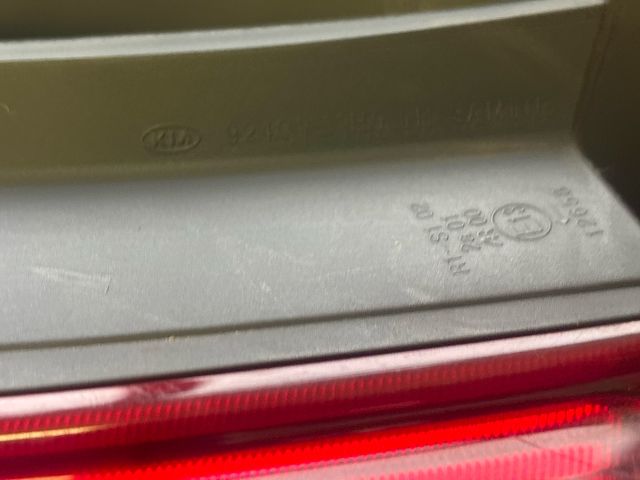 bontott KIA CEED Bal Hátsó Lámpa