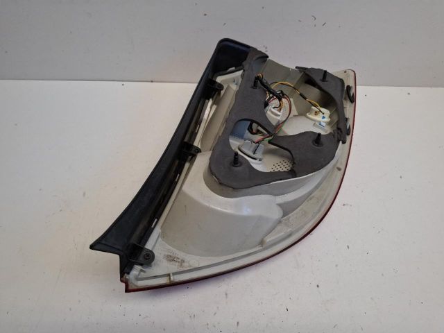 bontott KIA CEED Bal Hátsó Lámpa