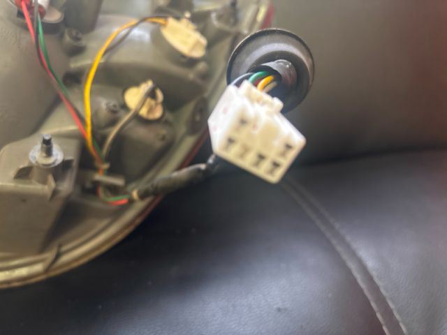 bontott KIA CEED Bal Hátsó Lámpa