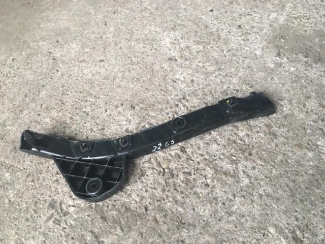 bontott KIA CEED Bal hátsó Lökhárító Tartó (Műanyag)