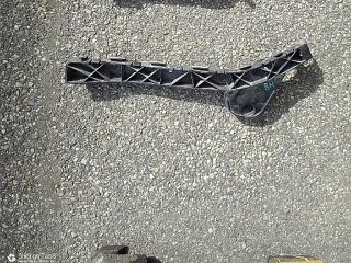 bontott KIA CEED Bal hátsó Oldal Lökhárító Tartó (Műanyag)