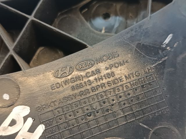 bontott KIA CEED Bal hátsó Oldal Lökhárító Tartó (Műanyag)