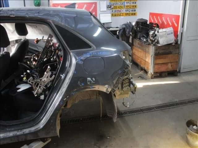 bontott KIA CEED Bal hátsó Sárvédő