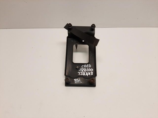 bontott KIA CEED Bal hátsó Ütközéscsillapító