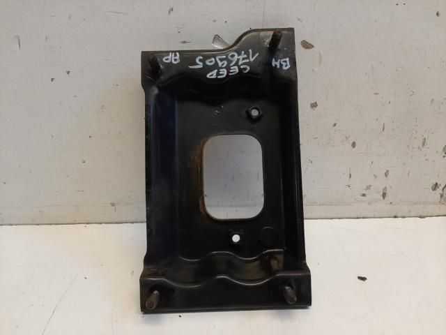 bontott KIA CEED Bal hátsó Ütközéscsillapító