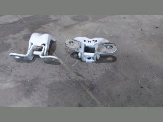 bontott KIA CEED Bal hátsó Zsanér