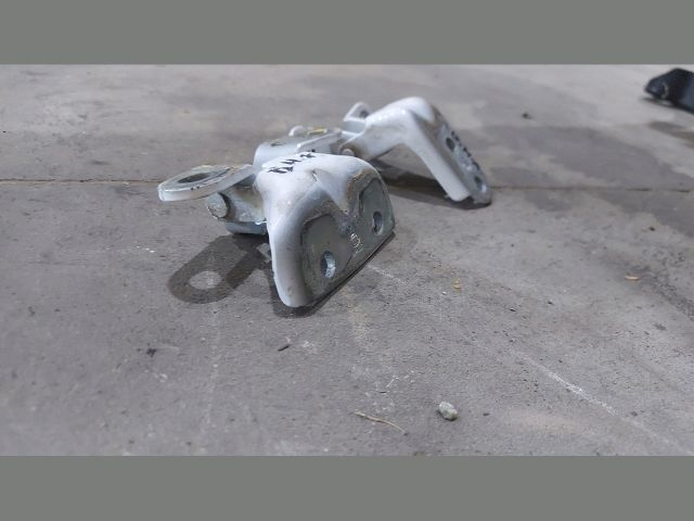 bontott KIA CEED Bal hátsó Zsanér