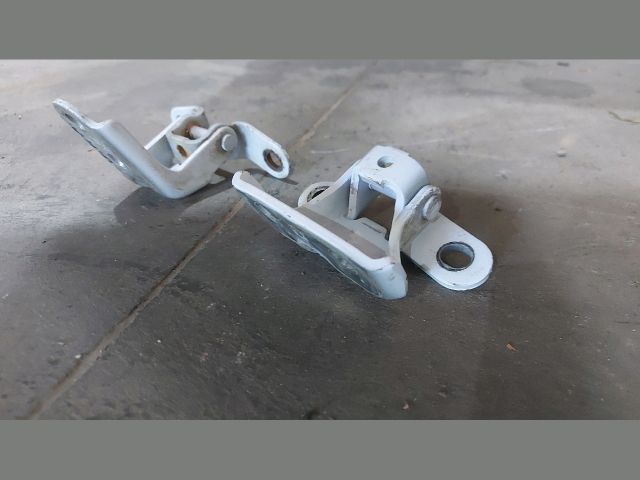 bontott KIA CEED Bal hátsó Zsanér