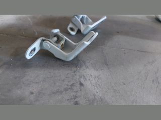 bontott KIA CEED Bal hátsó Zsanér