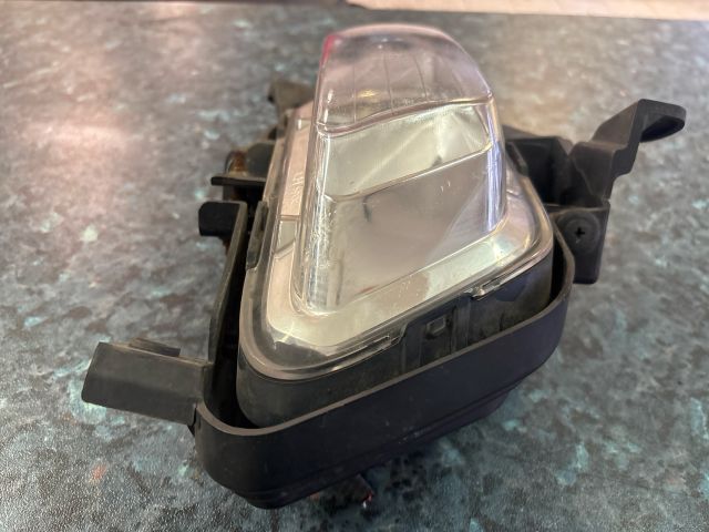 bontott KIA CEED Bal Ködfényszóró