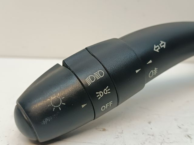 bontott KIA CEED Bal Kormánykapcsoló Irányjelző