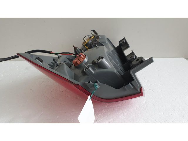 bontott KIA CEED Bal Külső Hátsó Lámpa