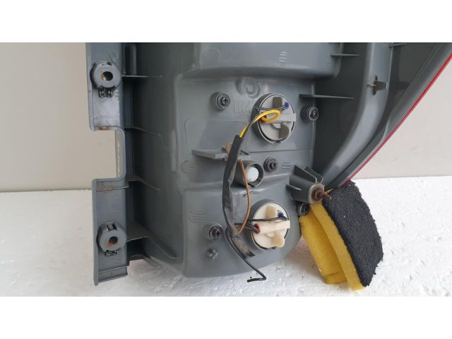 bontott KIA CEED Bal Külső Hátsó Lámpa