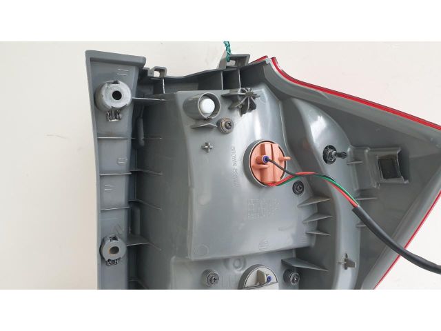 bontott KIA CEED Bal Külső Hátsó Lámpa