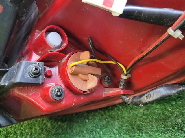 bontott KIA CEED Bal Külső Hátsó Lámpa