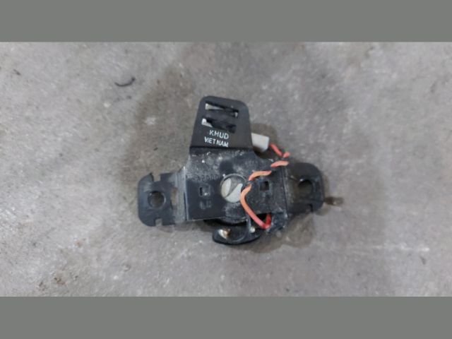 bontott KIA CEED Bal Műszerfal Hangszóró