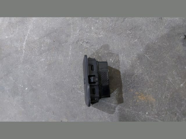 bontott KIA CEED Beltér Világítás Első