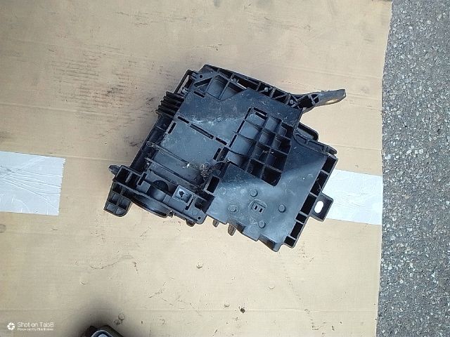 bontott KIA CEED Biztosítéktábla Doboz