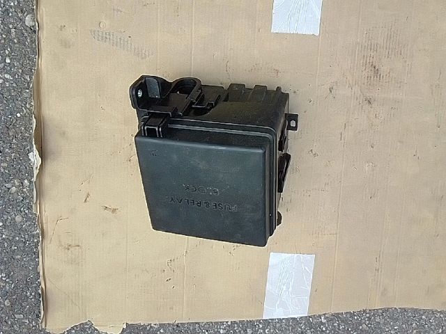 bontott KIA CEED Biztosítéktábla Doboz