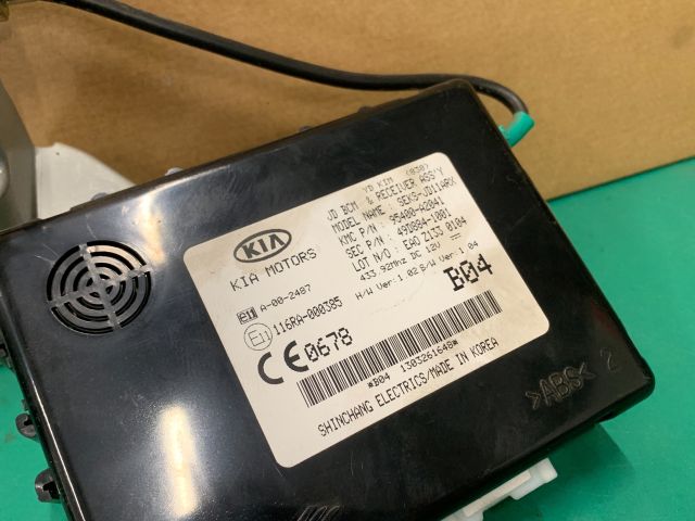 bontott KIA CEED Biztosítéktábla Utastér