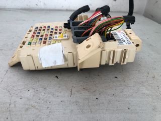 bontott KIA CEED Biztosítéktábla Utastér