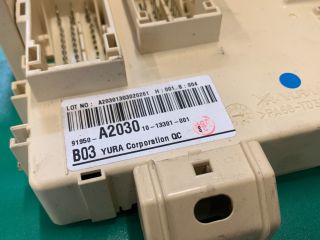 bontott KIA CEED Biztosítéktábla Utastér