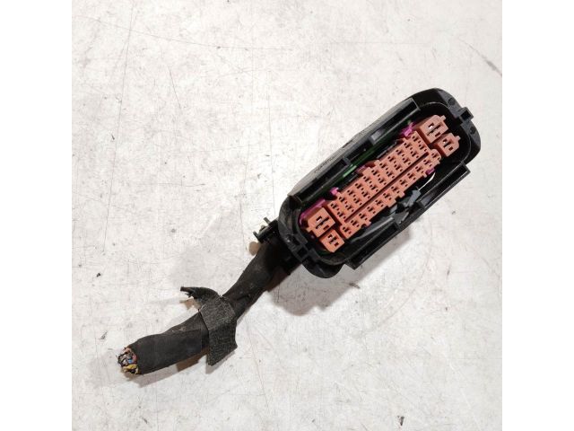 bontott KIA CEED Csatlakozó