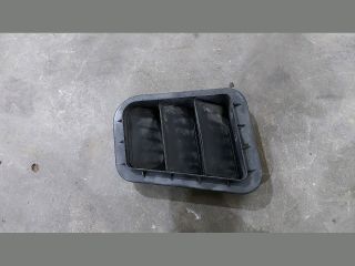 bontott KIA CEED Csomagtér Szellőző Hátsó