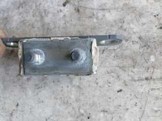 bontott KIA CEED Csomagtérajtó Bal Zsanér