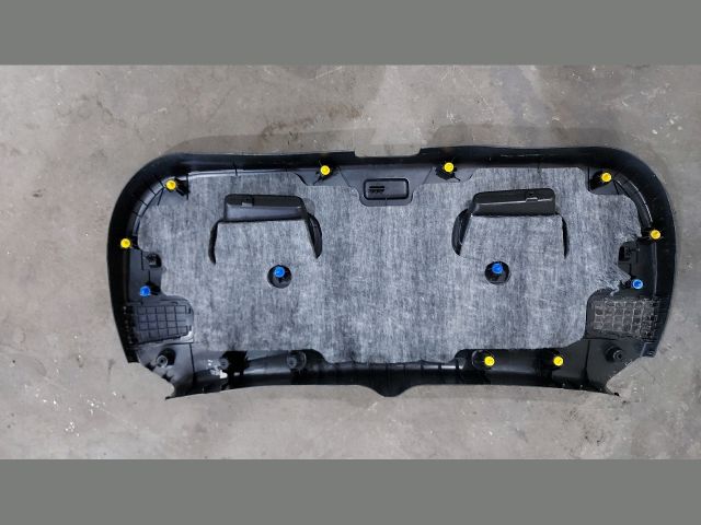 bontott KIA CEED Csomagtérajtó Burkolat (Részeivel)