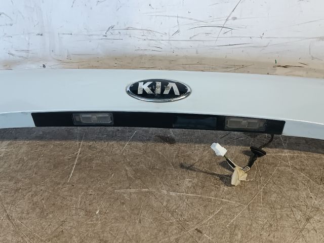 bontott KIA CEED Csomagtérajtó Díszléc