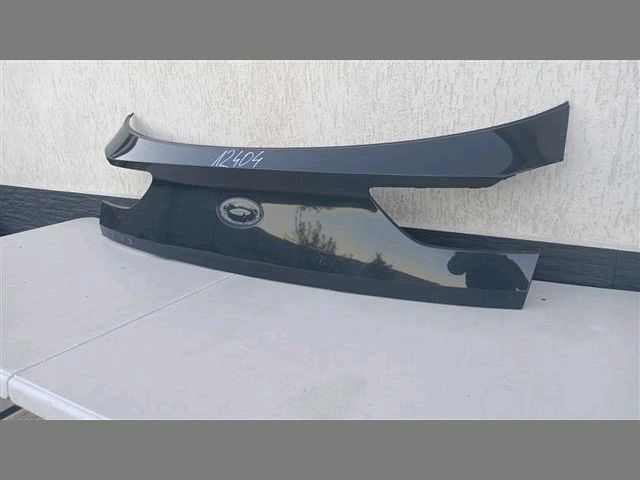 bontott KIA CEED Csomagtérajtó Díszléc