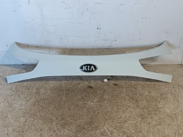 bontott KIA CEED Csomagtérajtó Díszléc