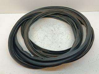 bontott KIA CEED Csomagtérajtó Gumikéder