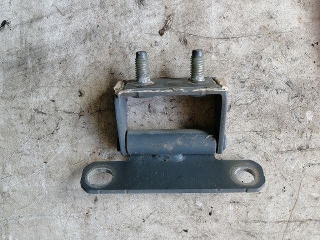 bontott KIA CEED Csomagtérajtó Jobb Zsanér