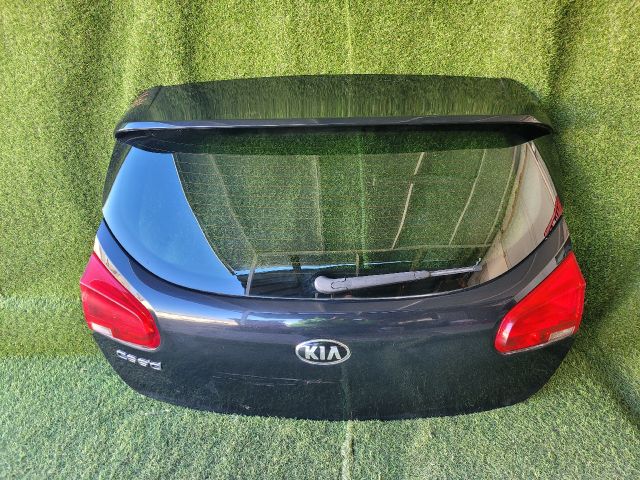 bontott KIA CEED Csomagtérajtó (Részeivel)
