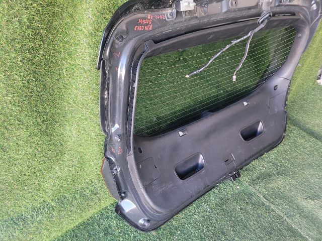 bontott KIA CEED Csomagtérajtó (Részeivel)