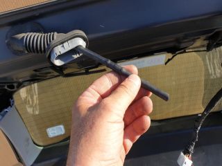 bontott KIA CEED Csomagtérajtó (Részeivel)