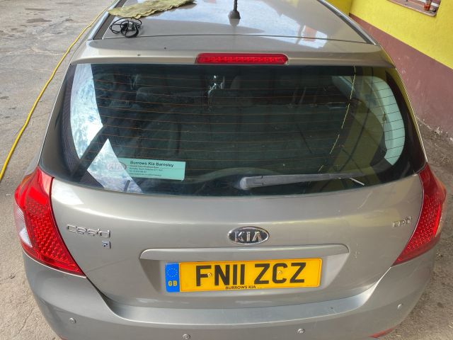 bontott KIA CEED Csomagtérajtó (Üres lemez)