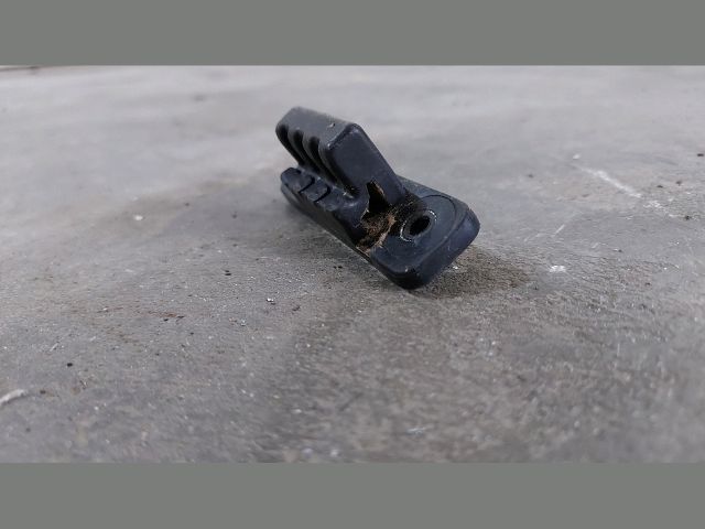 bontott KIA CEED Csomagtérajtó Ütköző