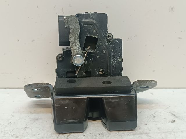 bontott KIA CEED Csomagtérajtó Zárszerkezet