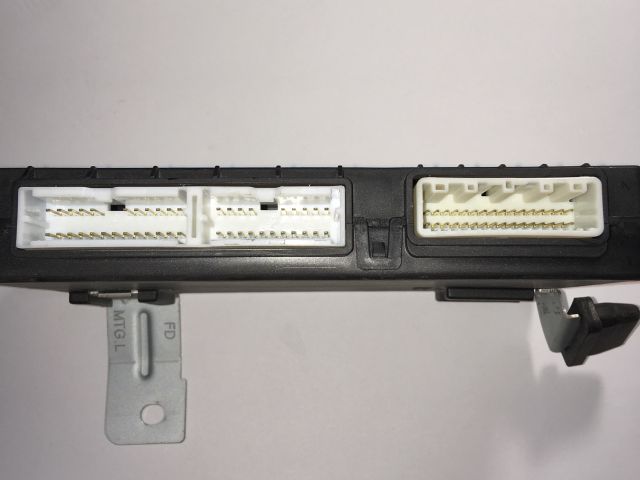 bontott KIA CEED Elektronika (Magában)