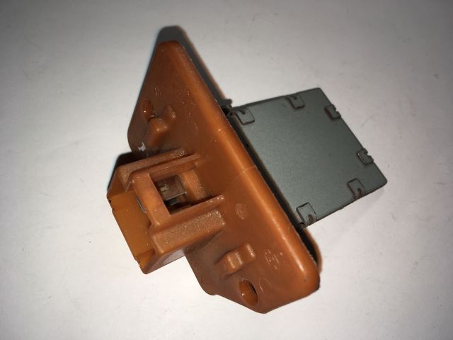 bontott KIA CEED Előtét Ellenállás Fűtőmotor