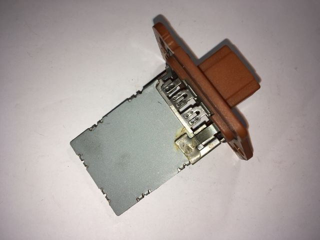 bontott KIA CEED Előtét Ellenállás Fűtőmotor